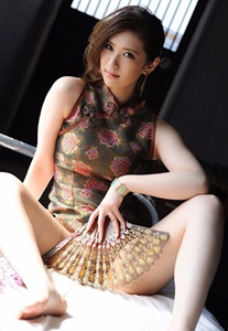 香蕉插在桃子里,水果跨界新潮流，创意无限引关注-5